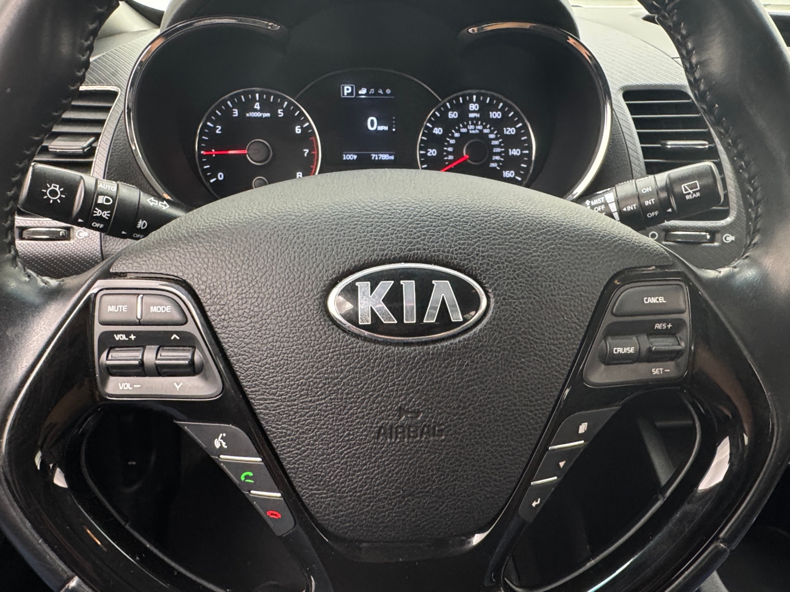 Thumbnail: 2017 Kia Forte - 4