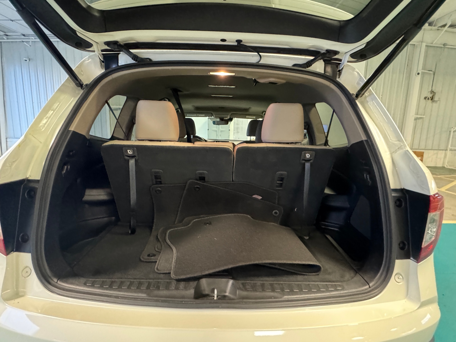 Thumbnail: 2019 Honda Pilot - 6