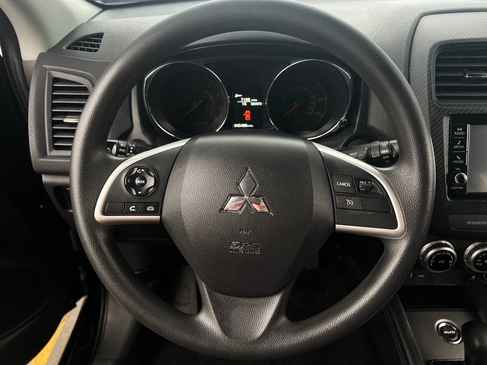 Thumbnail: 2023 Mitsubishi Outlander Sport - 5