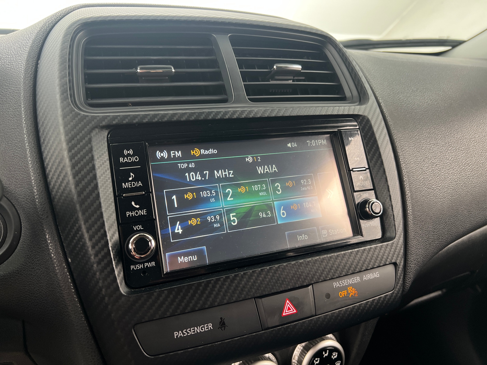 Thumbnail: 2023 Mitsubishi Outlander Sport - 4