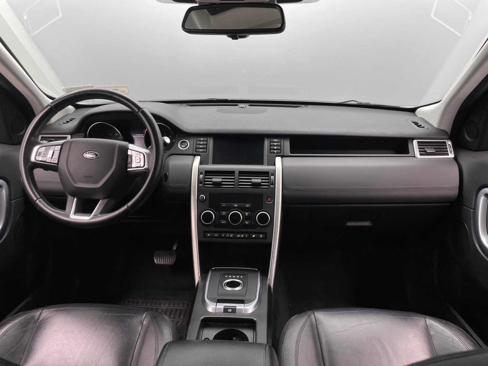 Thumbnail: 2016 Land Rover Discovery Sport - 2