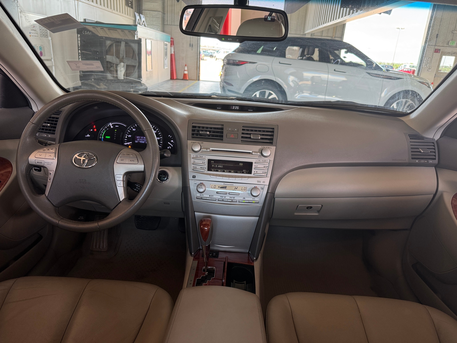 Thumbnail: 2011 Toyota Camry - 3