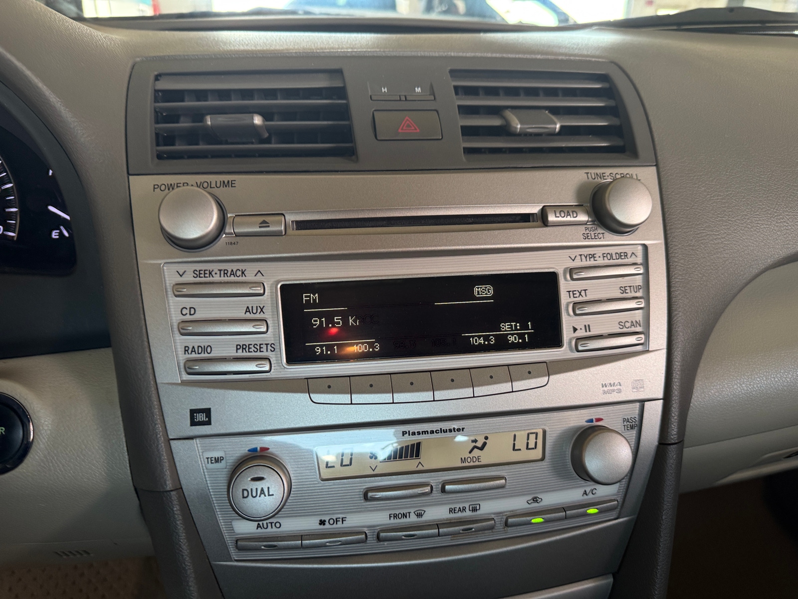 Thumbnail: 2011 Toyota Camry - 4