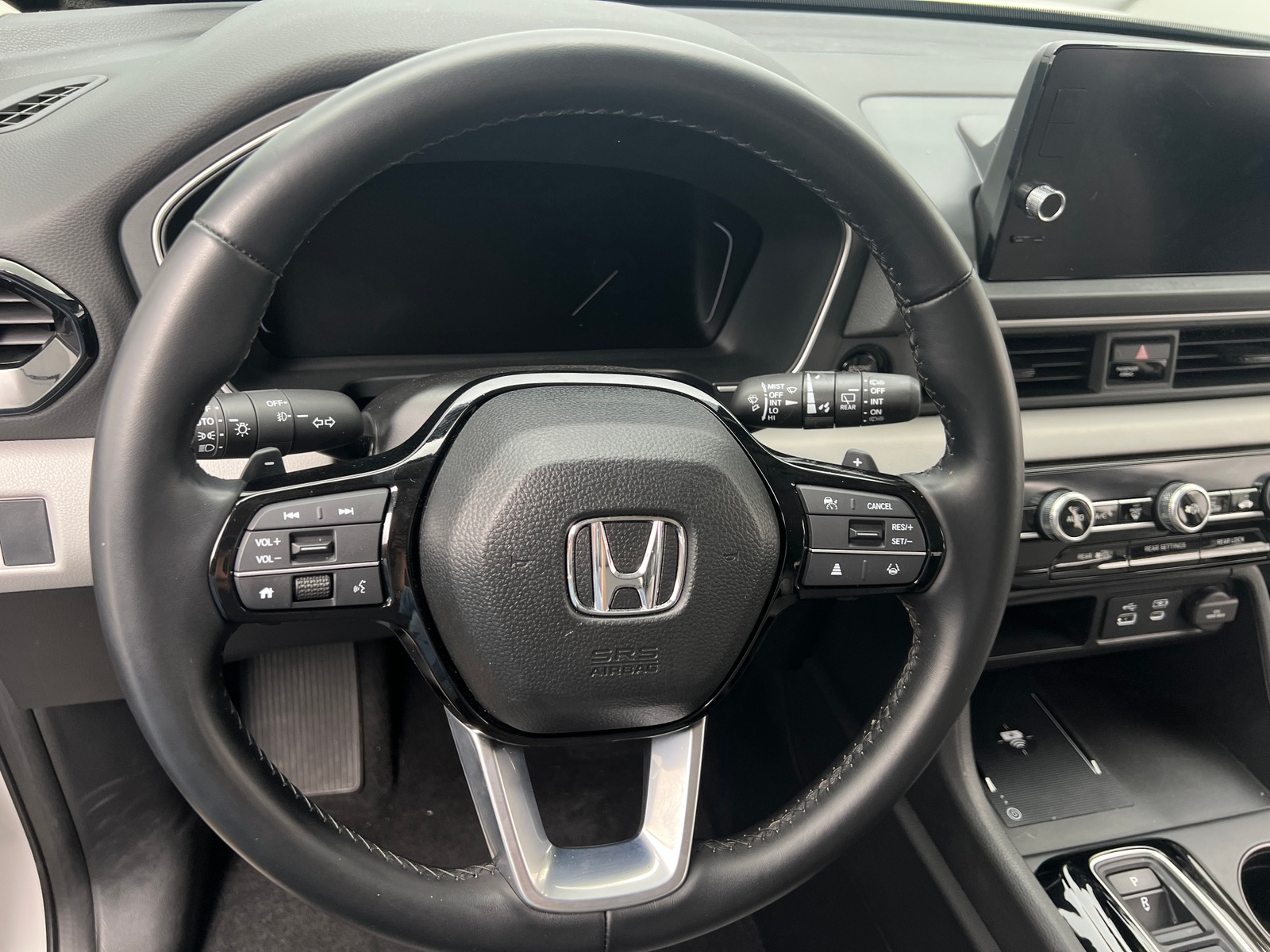 Thumbnail: 2023 Honda Pilot - 4