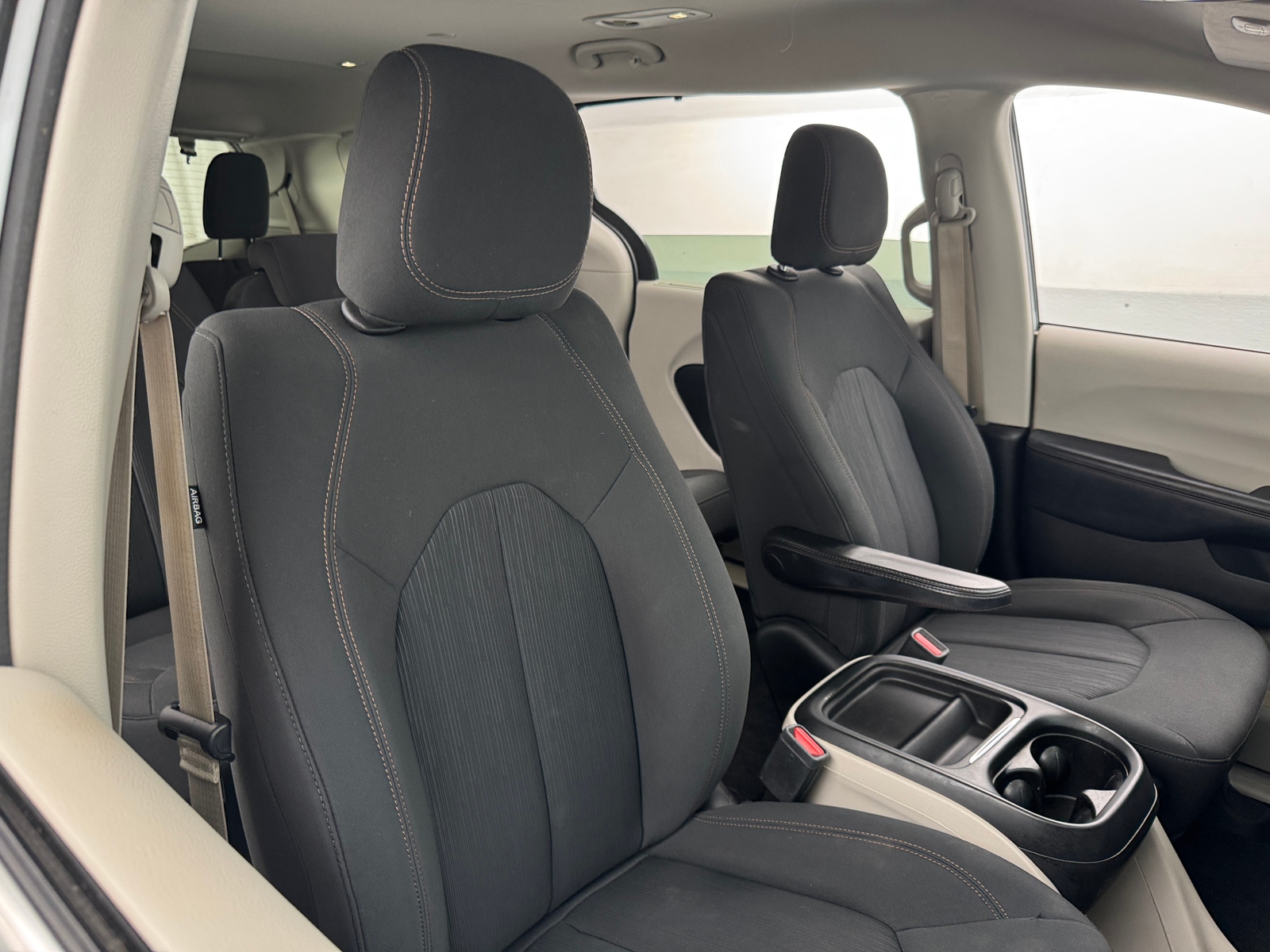 Thumbnail: 2019 Chrysler Pacifica - 2