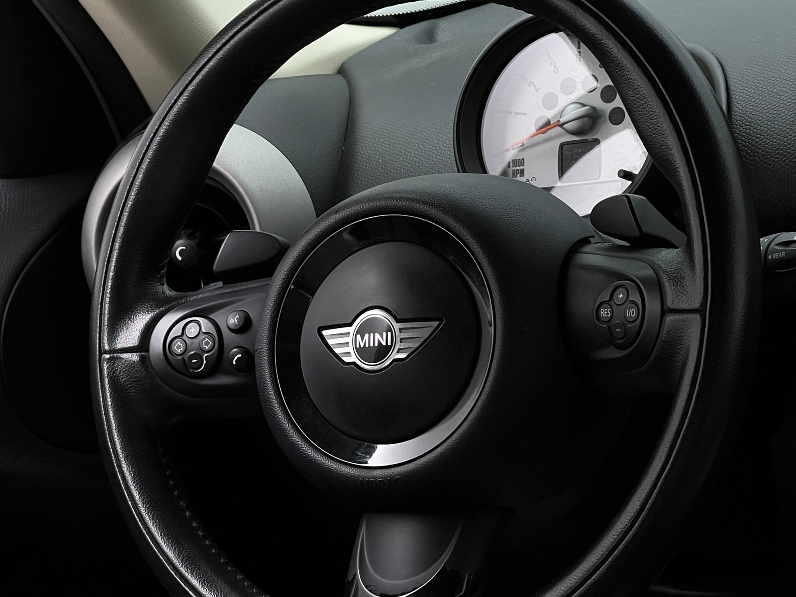 Thumbnail: 2012 MINI Cooper Countryman - 4