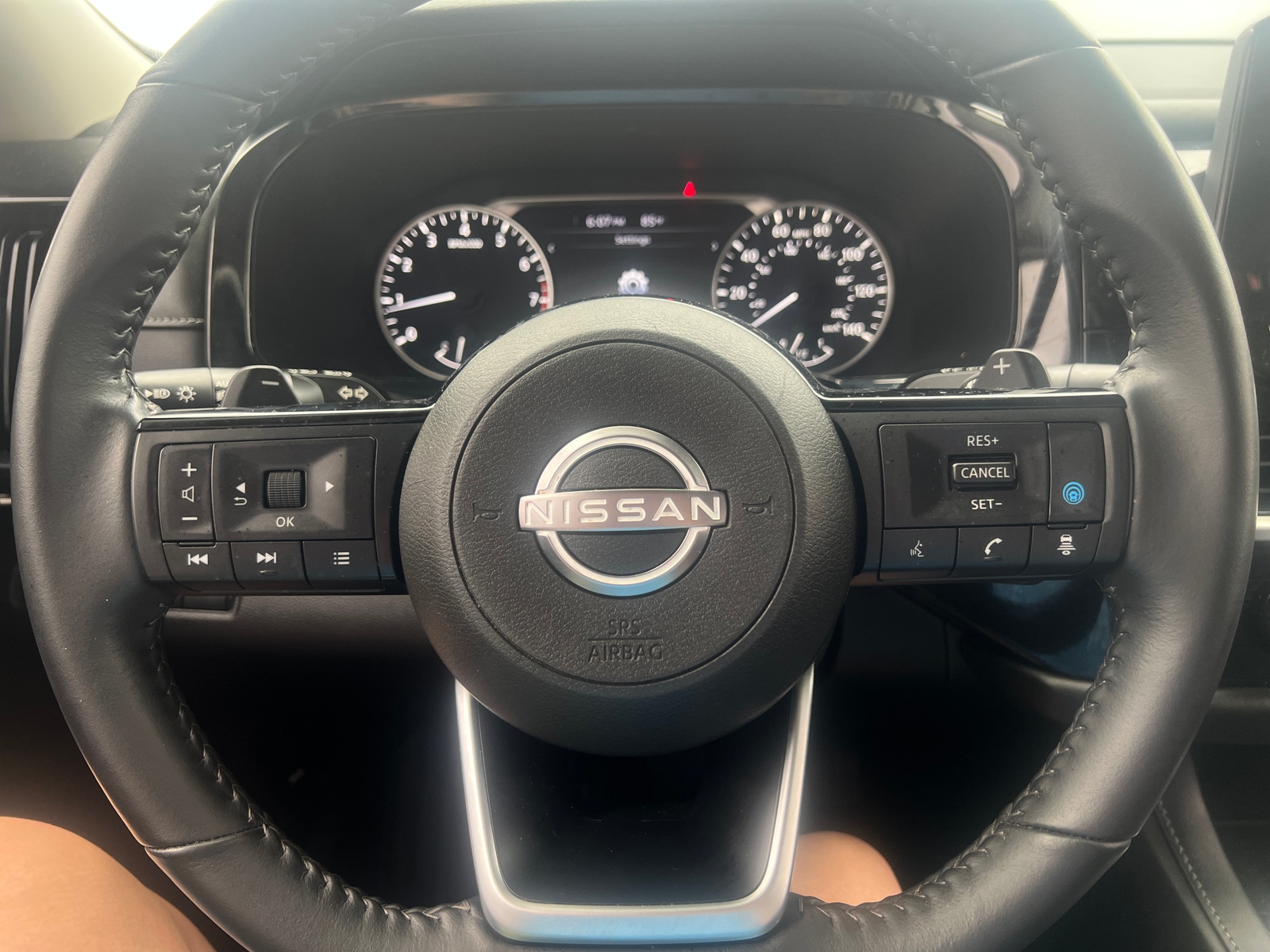 Thumbnail: 2022 Nissan Pathfinder - 5