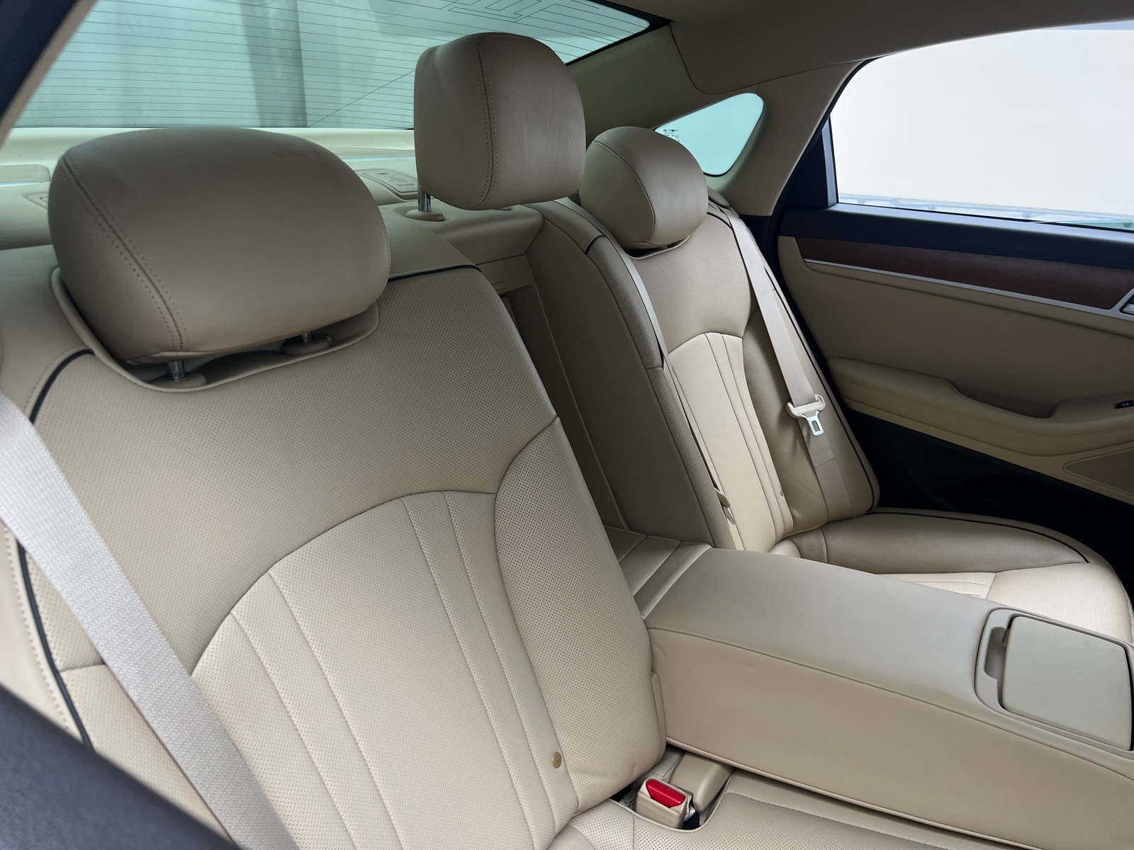 Thumbnail: 2017 Genesis G80 - 5