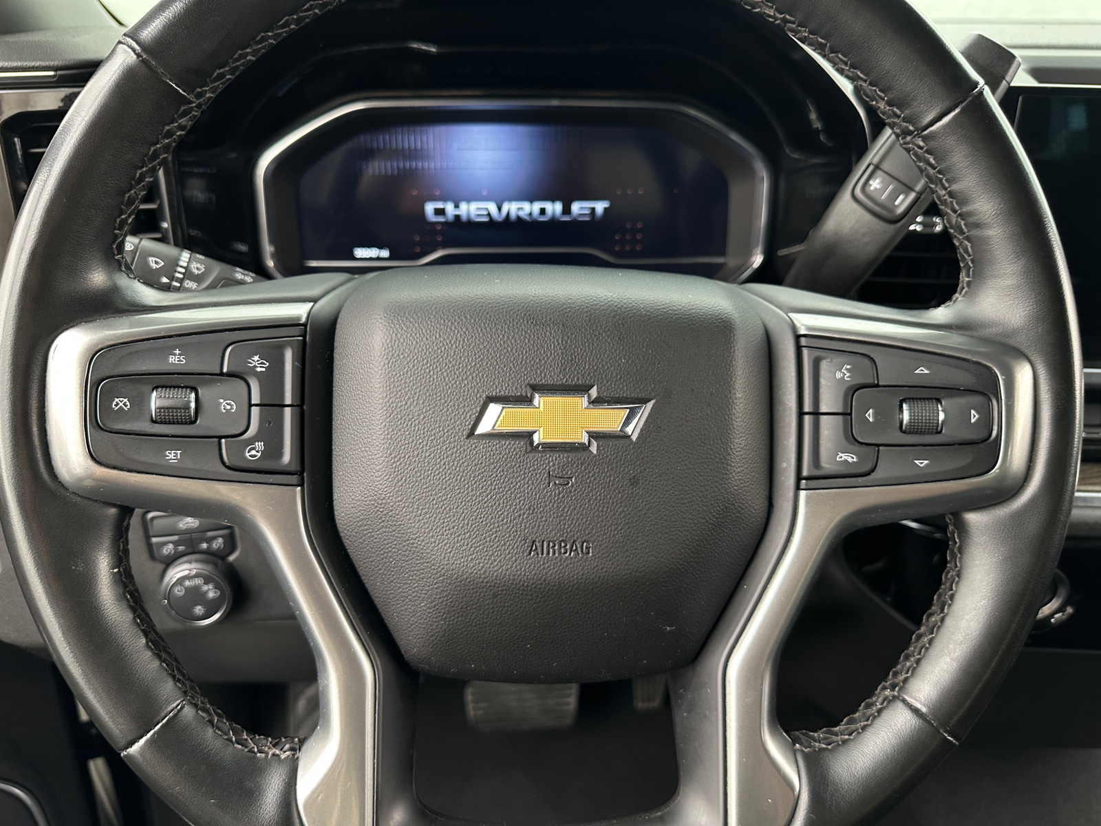 Thumbnail: 2024 Chevrolet Silverado 1500 - 5