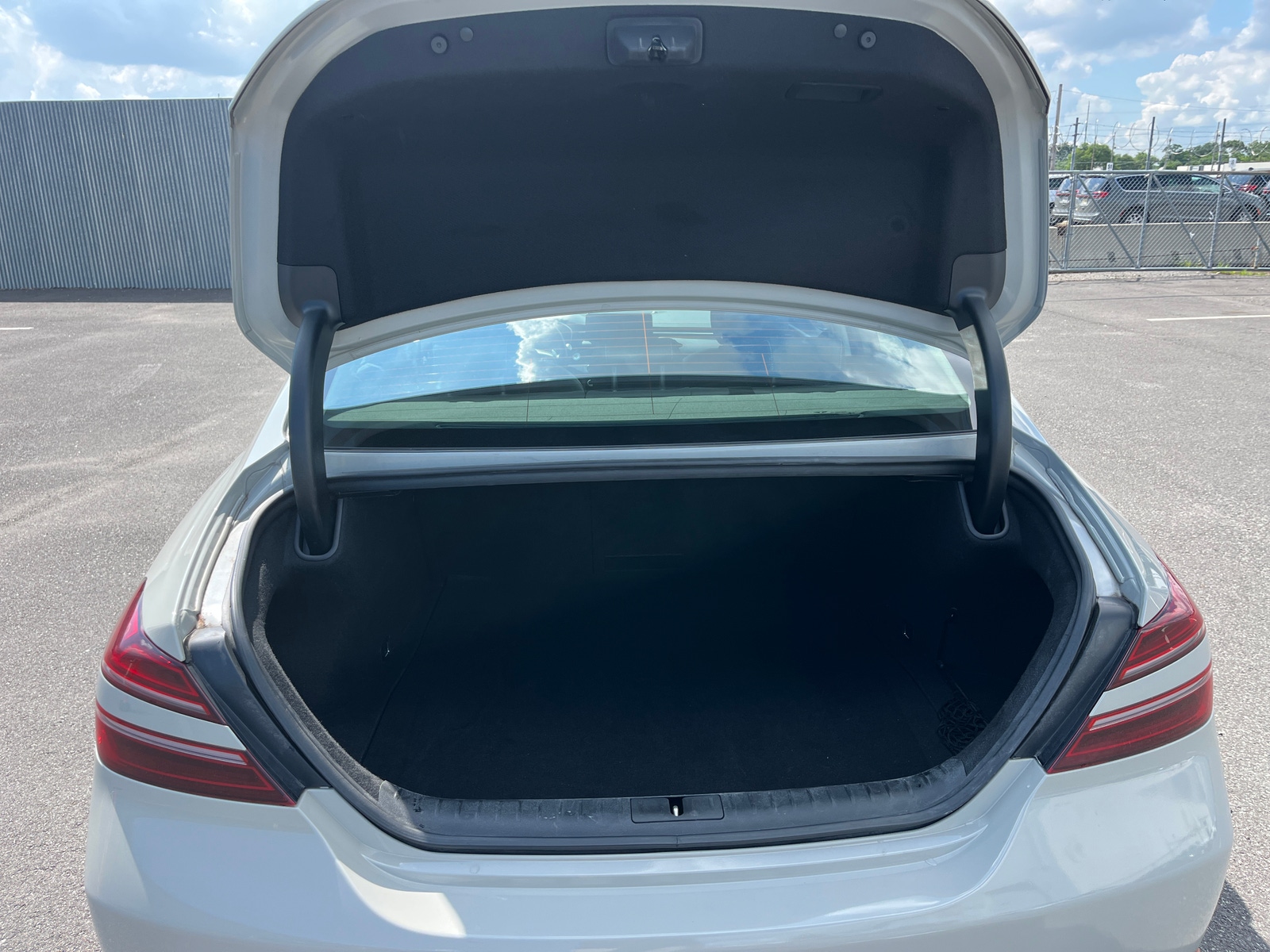 Thumbnail: 2024 Genesis G70 - 6
