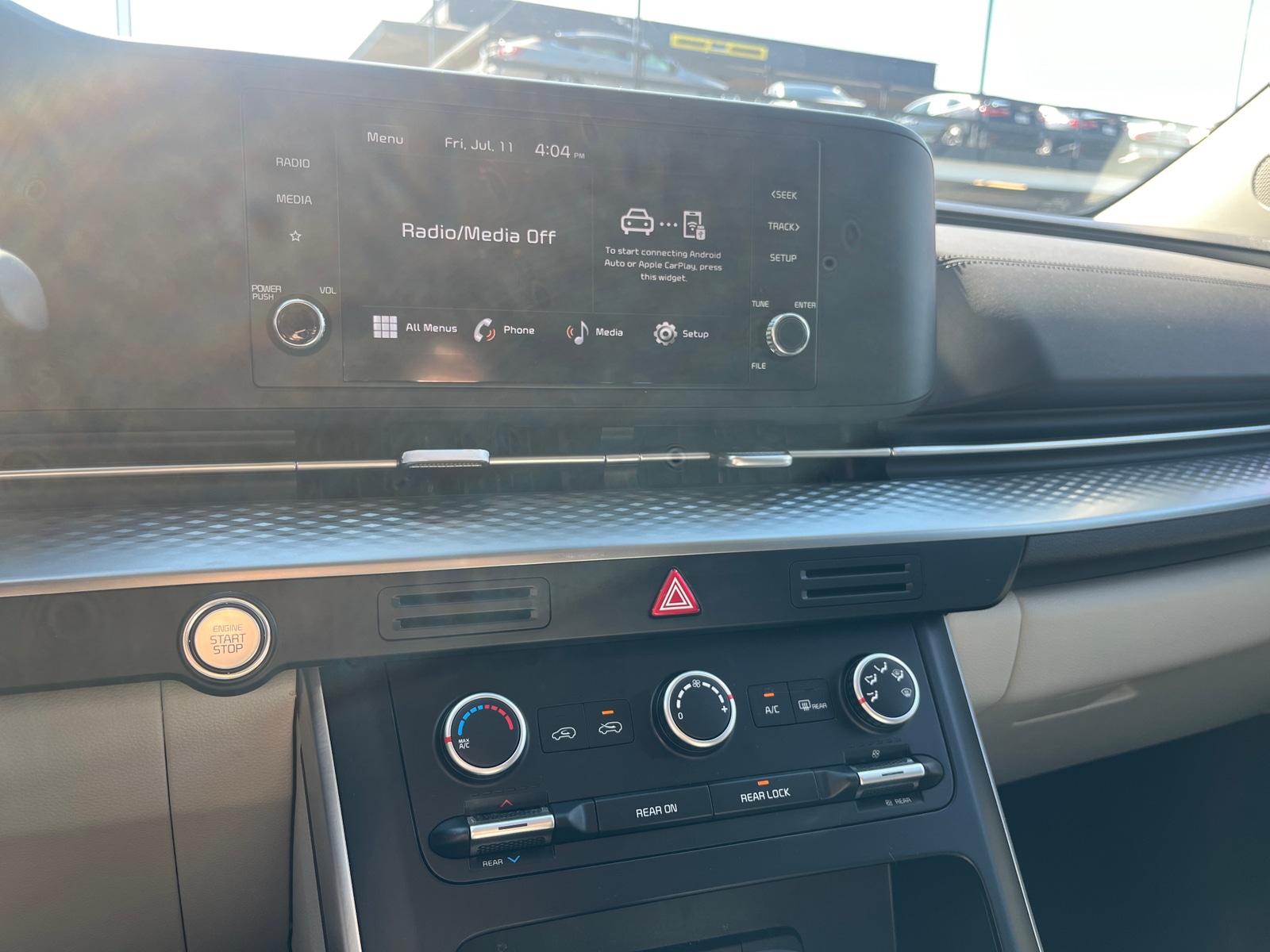 Thumbnail: 2024 Kia Carnival - 4
