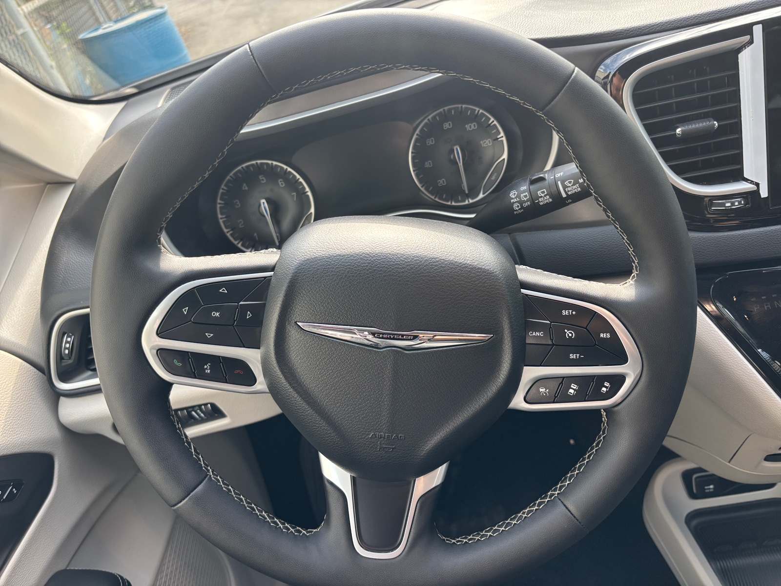 Thumbnail: 2024 Chrysler Pacifica - 5