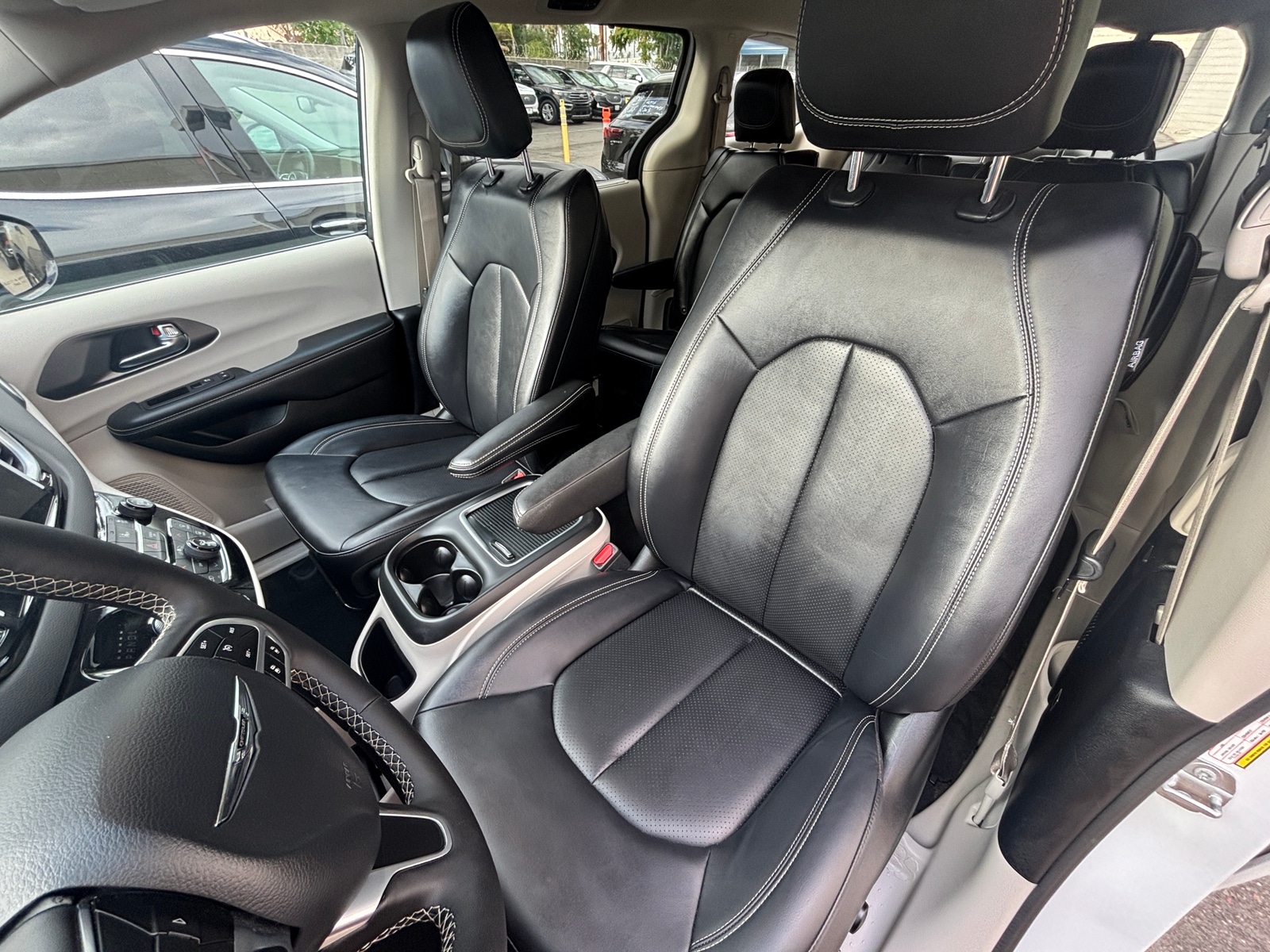 Thumbnail: 2024 Chrysler Pacifica - 2