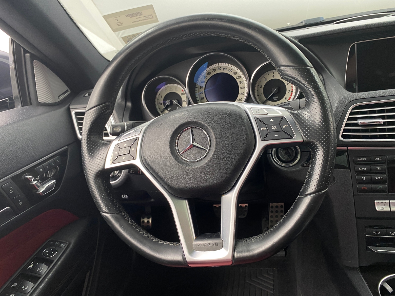 Thumbnail: 2015 Mercedes-Benz E-Class - 3