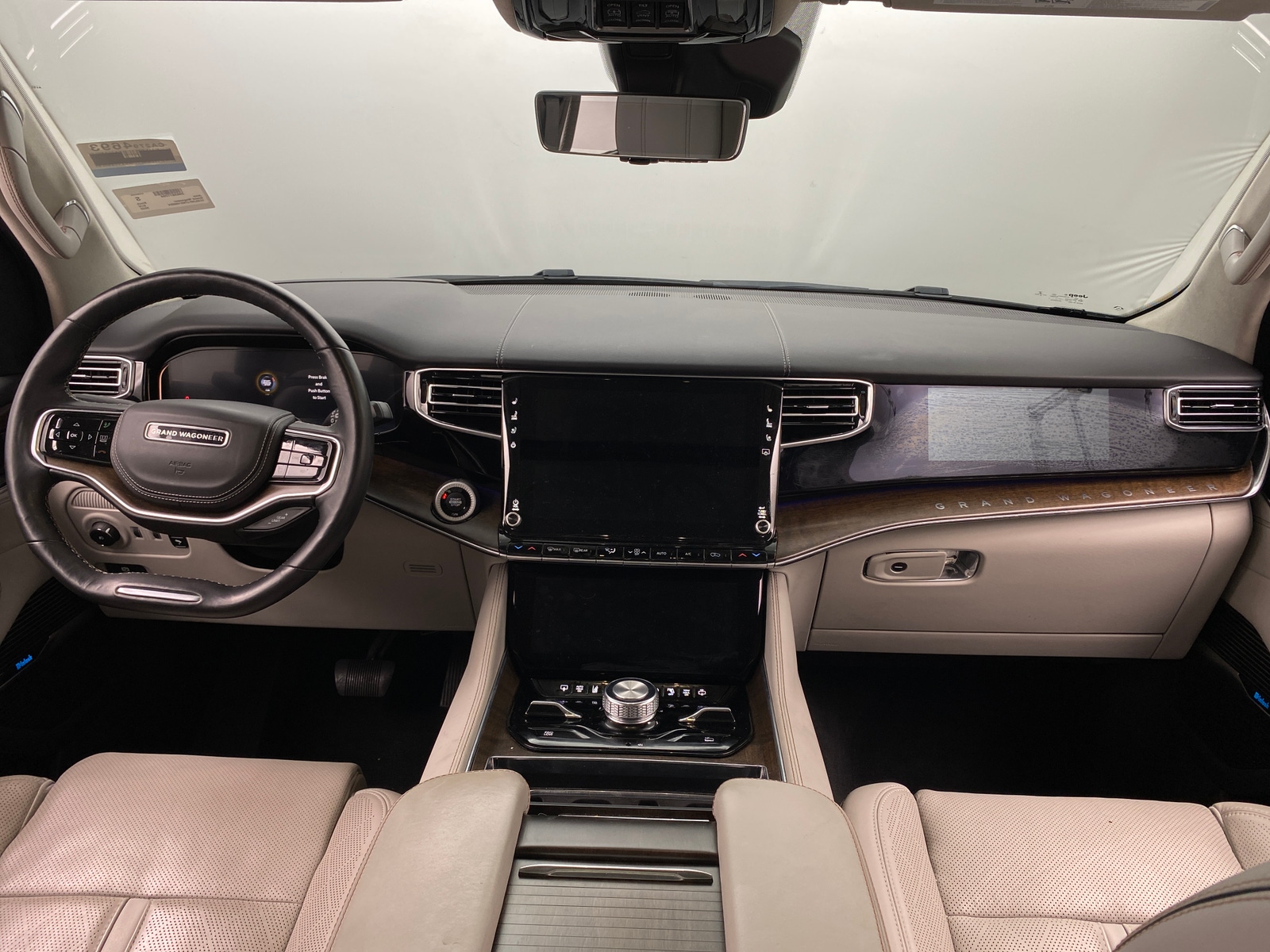 Thumbnail: 2022 Jeep Grand Wagoneer - 2
