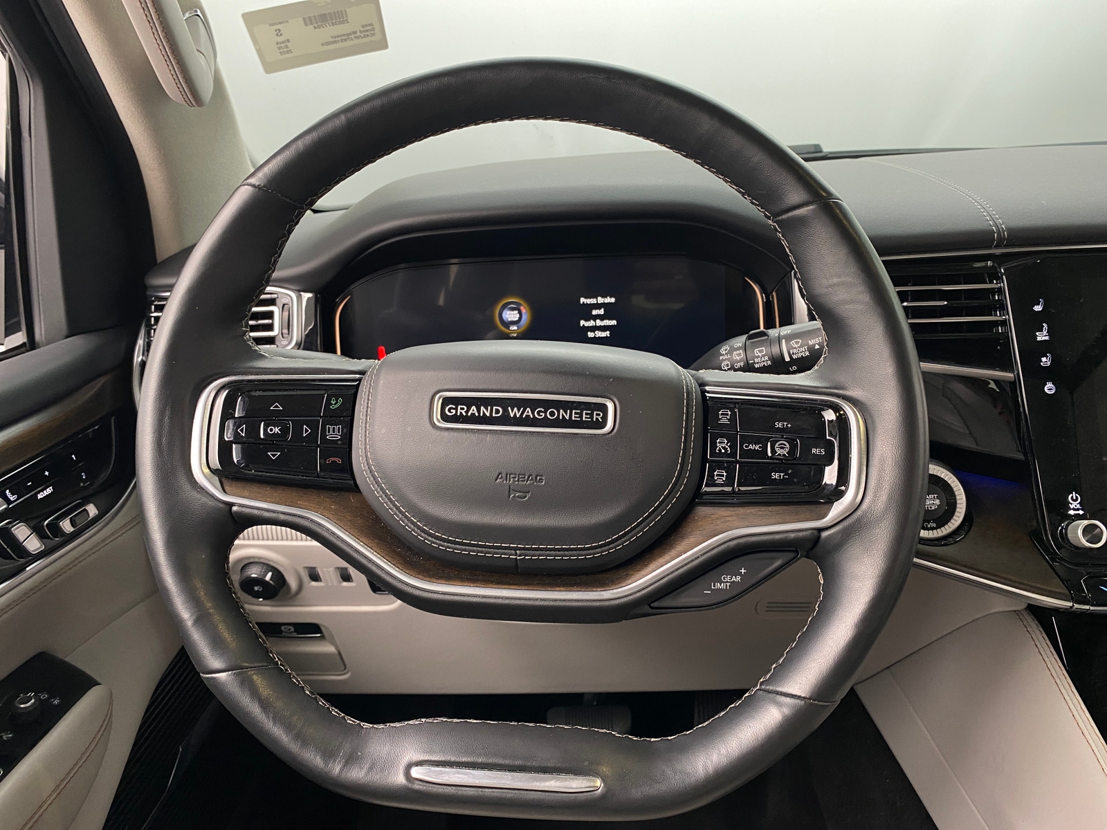 Thumbnail: 2022 Jeep Grand Wagoneer - 4
