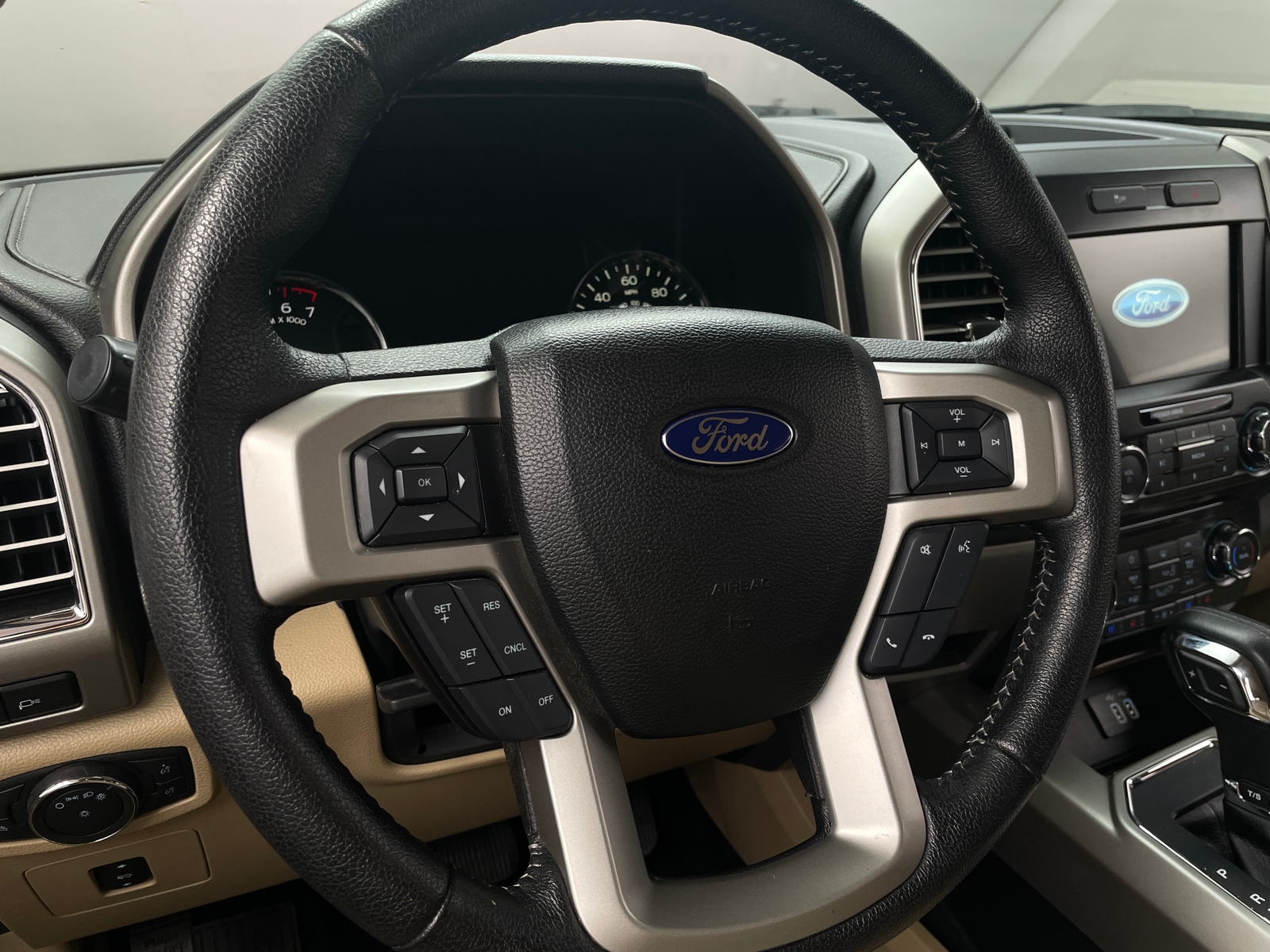 Thumbnail: 2016 Ford Econoline - 4
