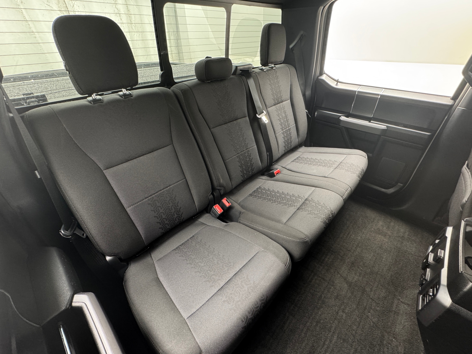 Thumbnail: 2018 Ford Econoline - 6