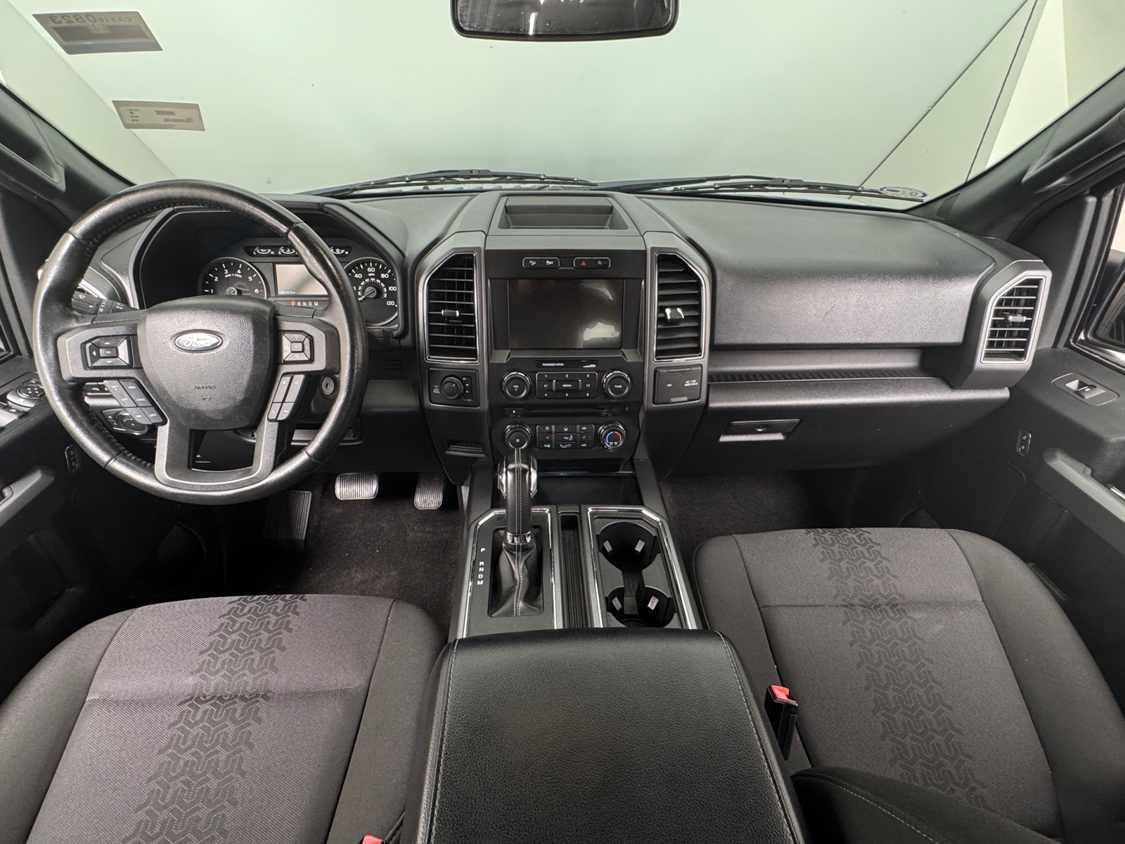 Thumbnail: 2018 Ford Econoline - 3