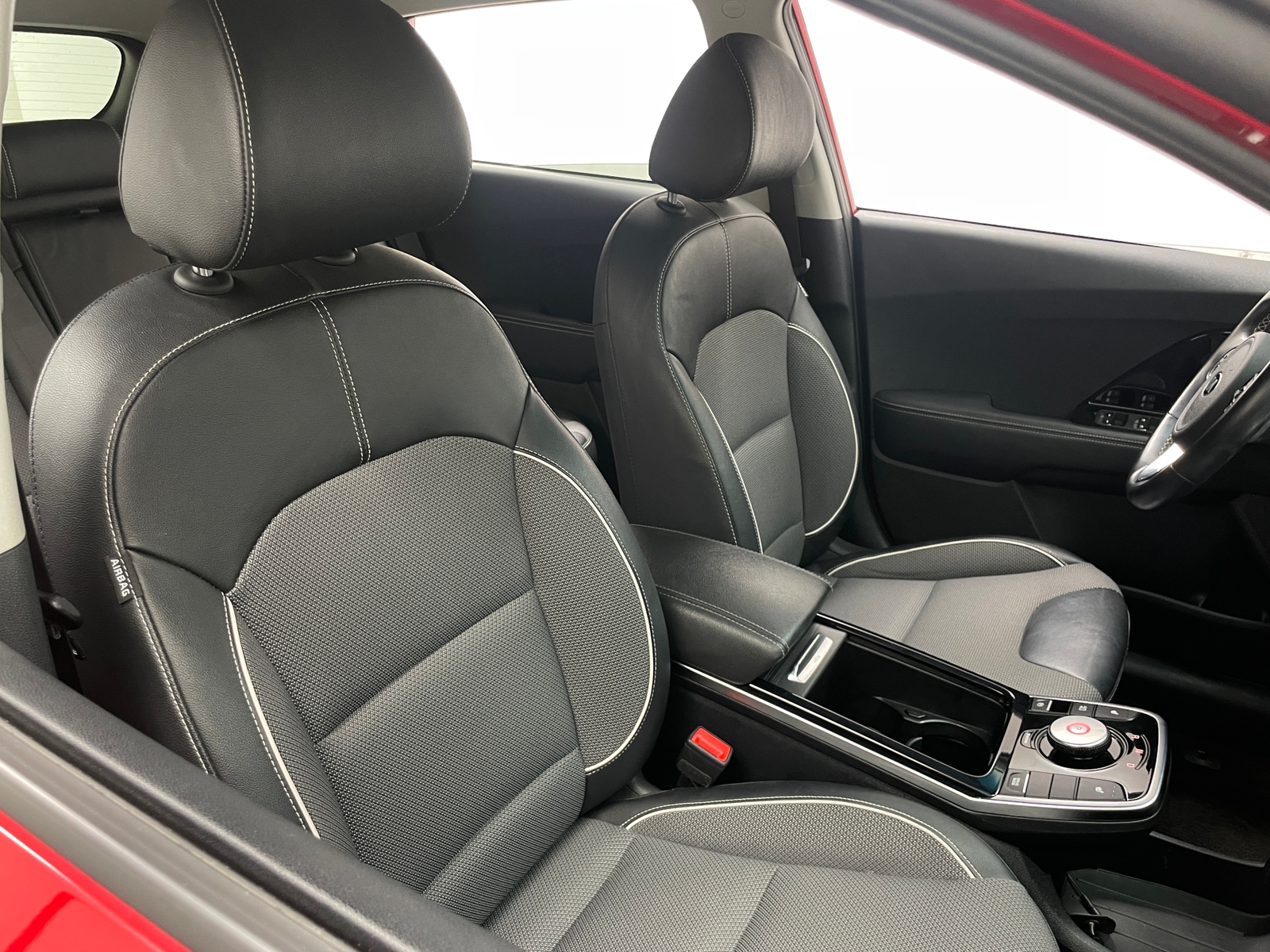 Thumbnail: 2021 Kia Niro - 2