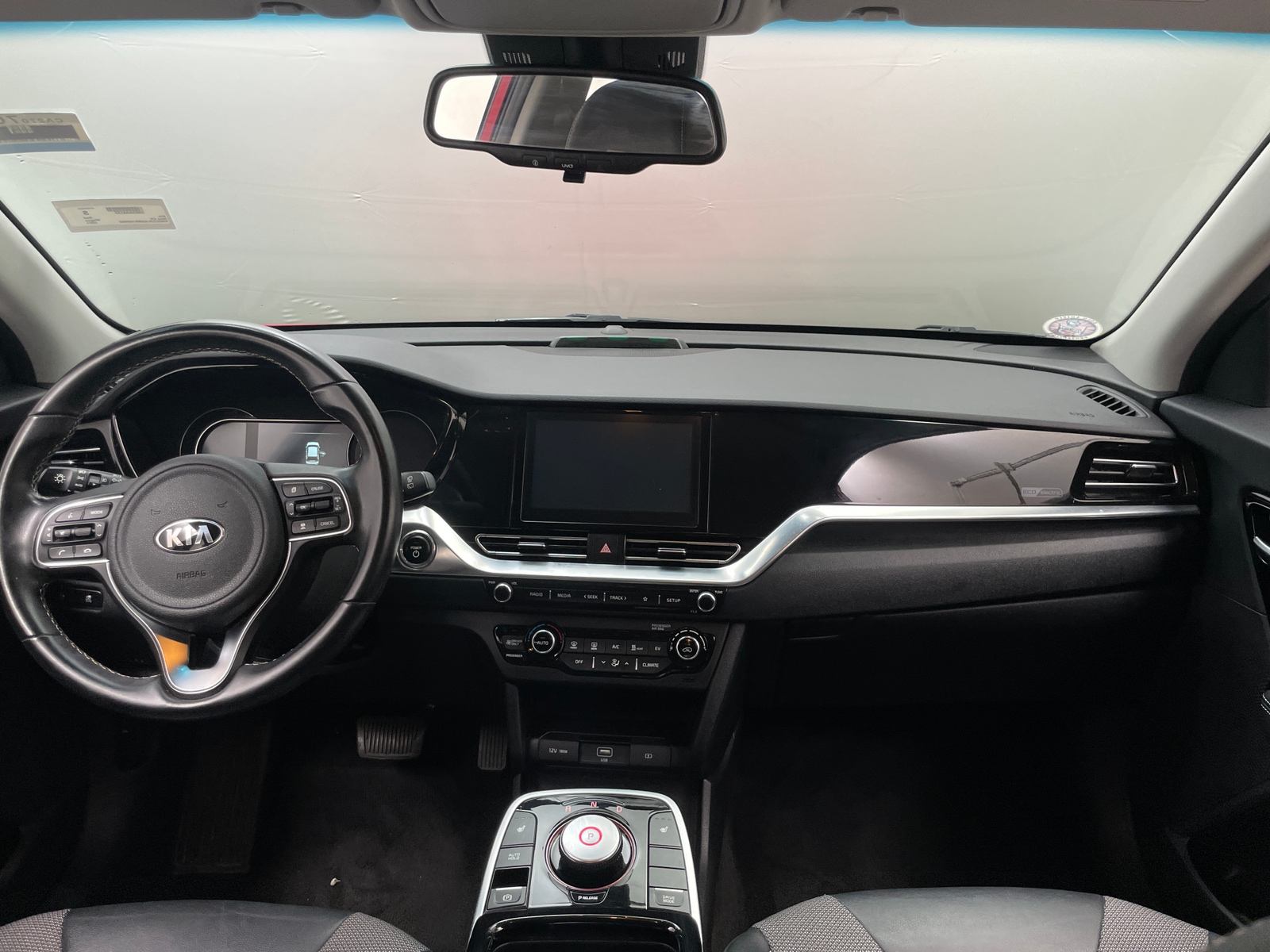Thumbnail: 2021 Kia Niro - 3
