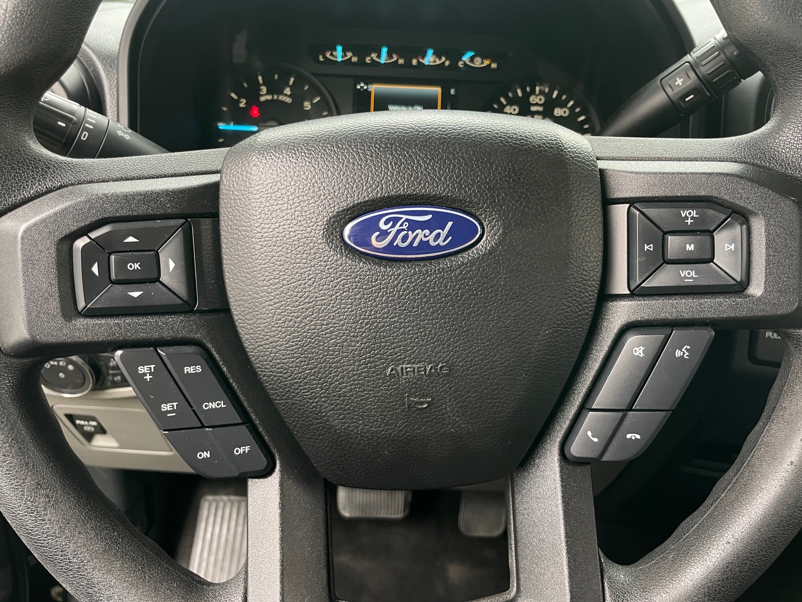 Thumbnail: 2018 Ford Econoline - 5