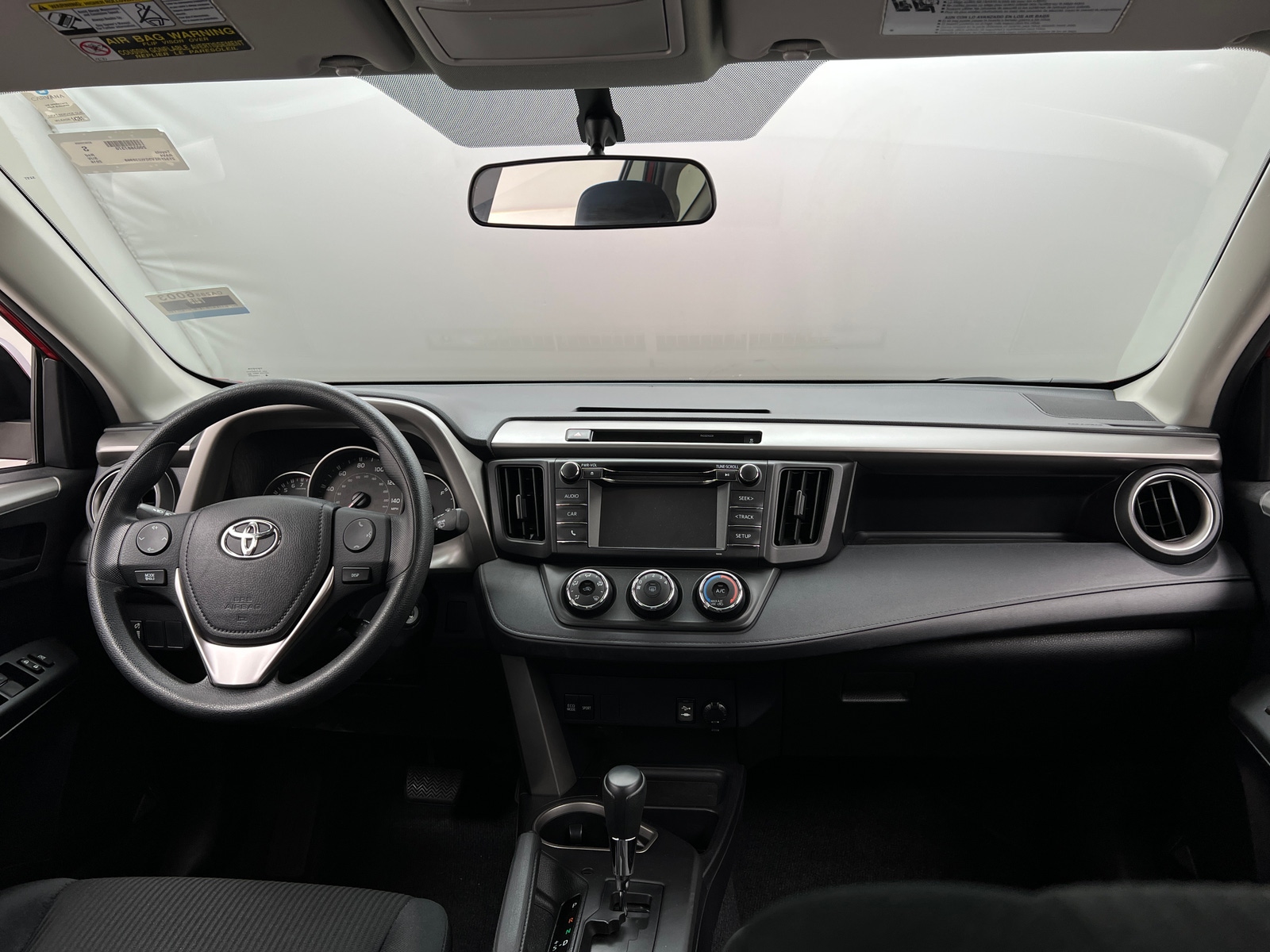 Thumbnail: 2016 Toyota RAV4 - 3