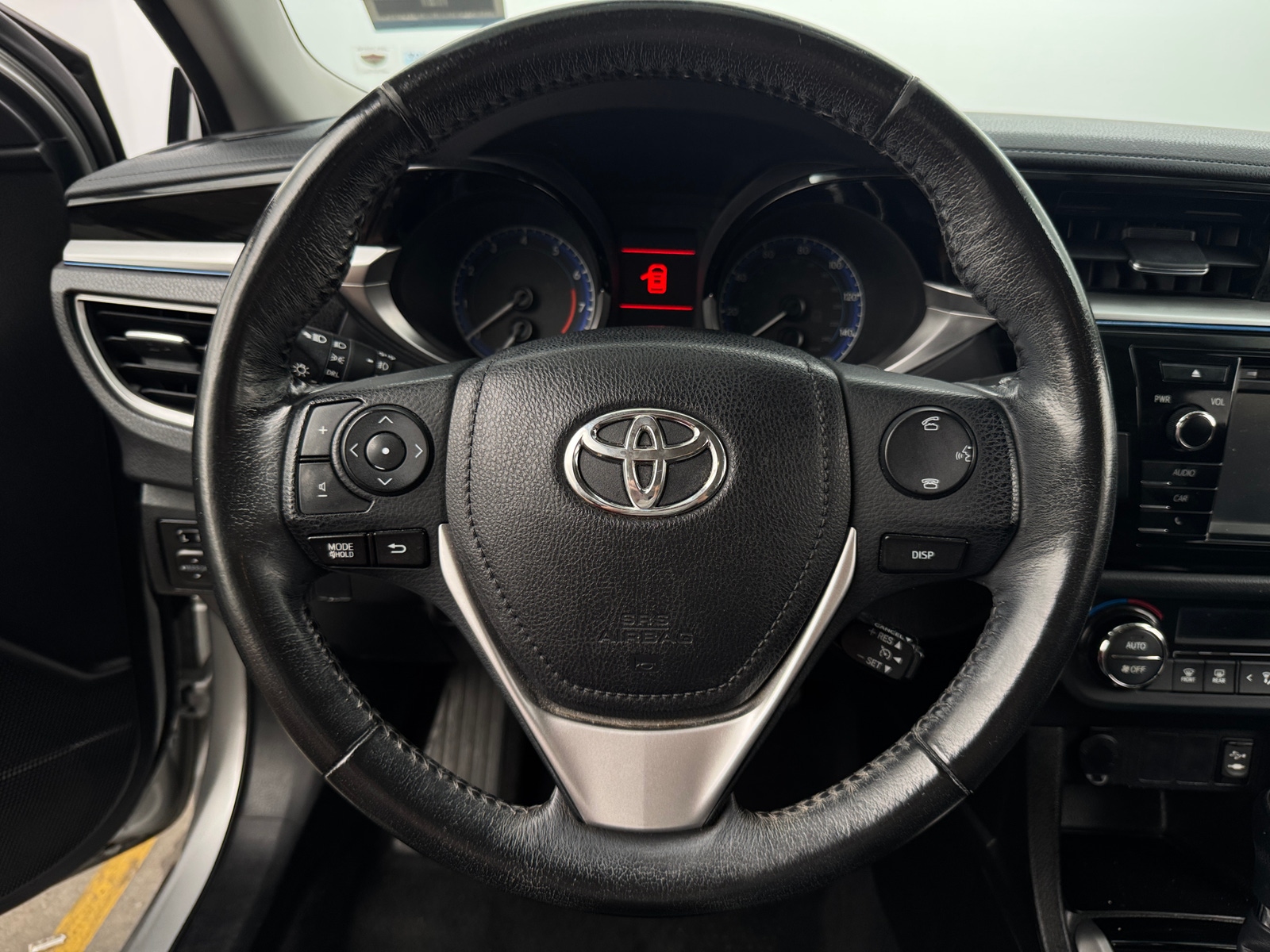 Thumbnail: 2016 Toyota Corolla - 5