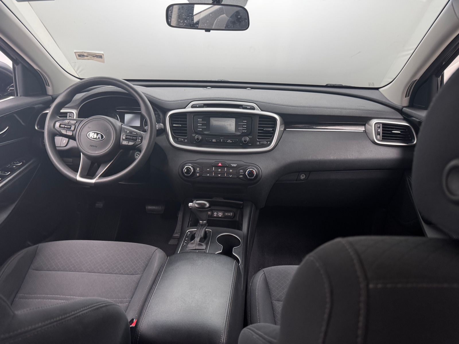 Thumbnail: 2018 Kia Sorento - 3