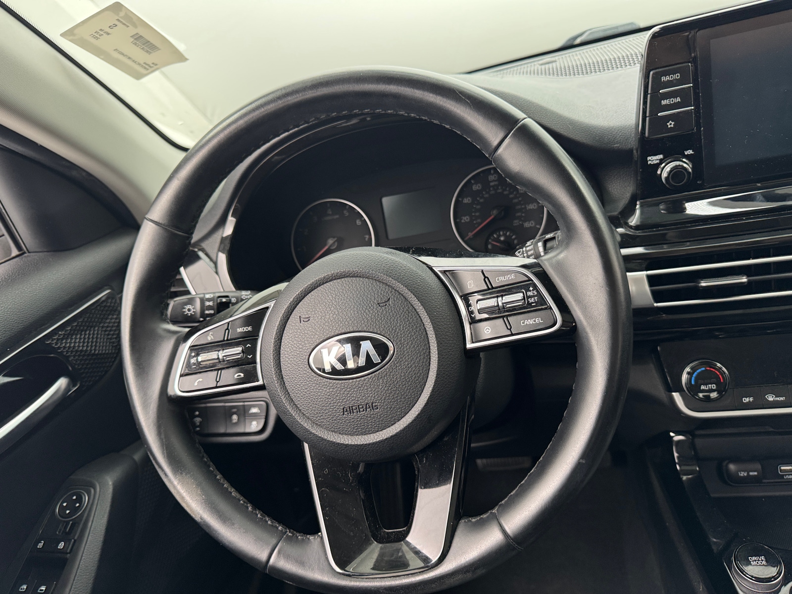 Thumbnail: 2021 Kia Seltos - 4