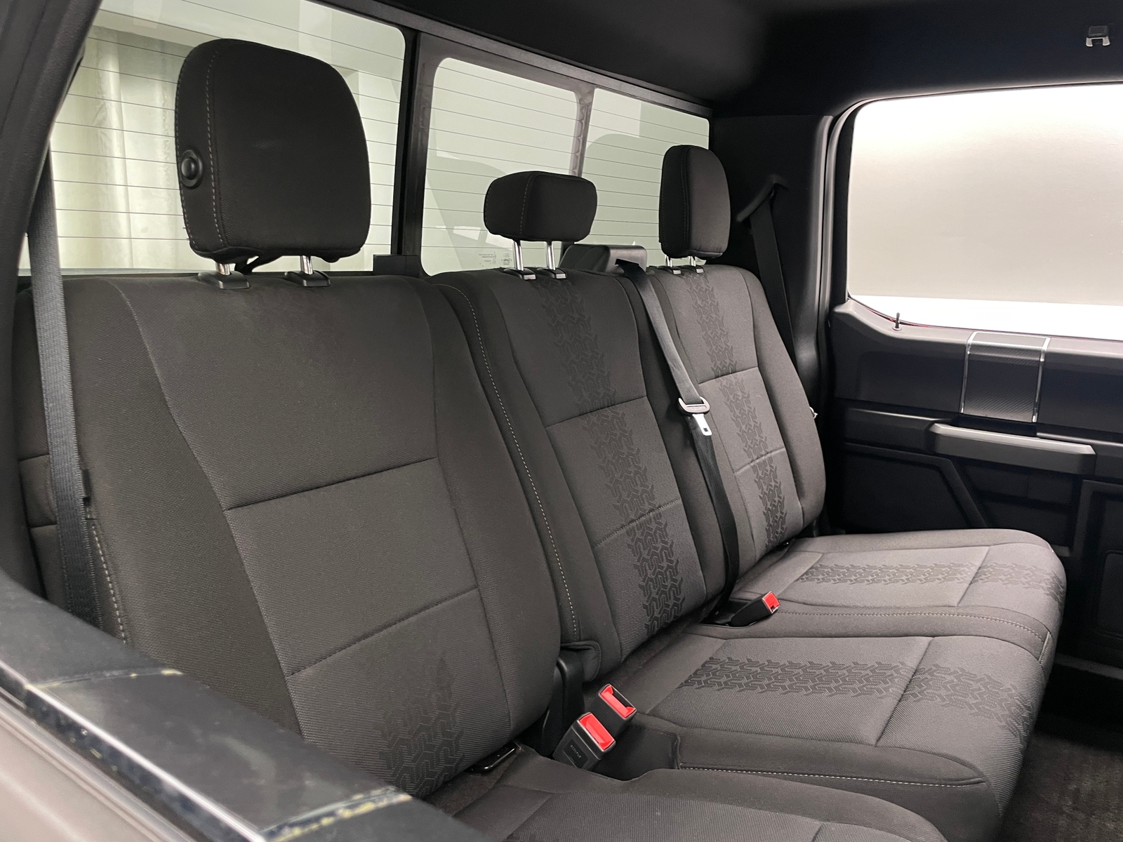 Thumbnail: 2018 Ford Econoline - 6