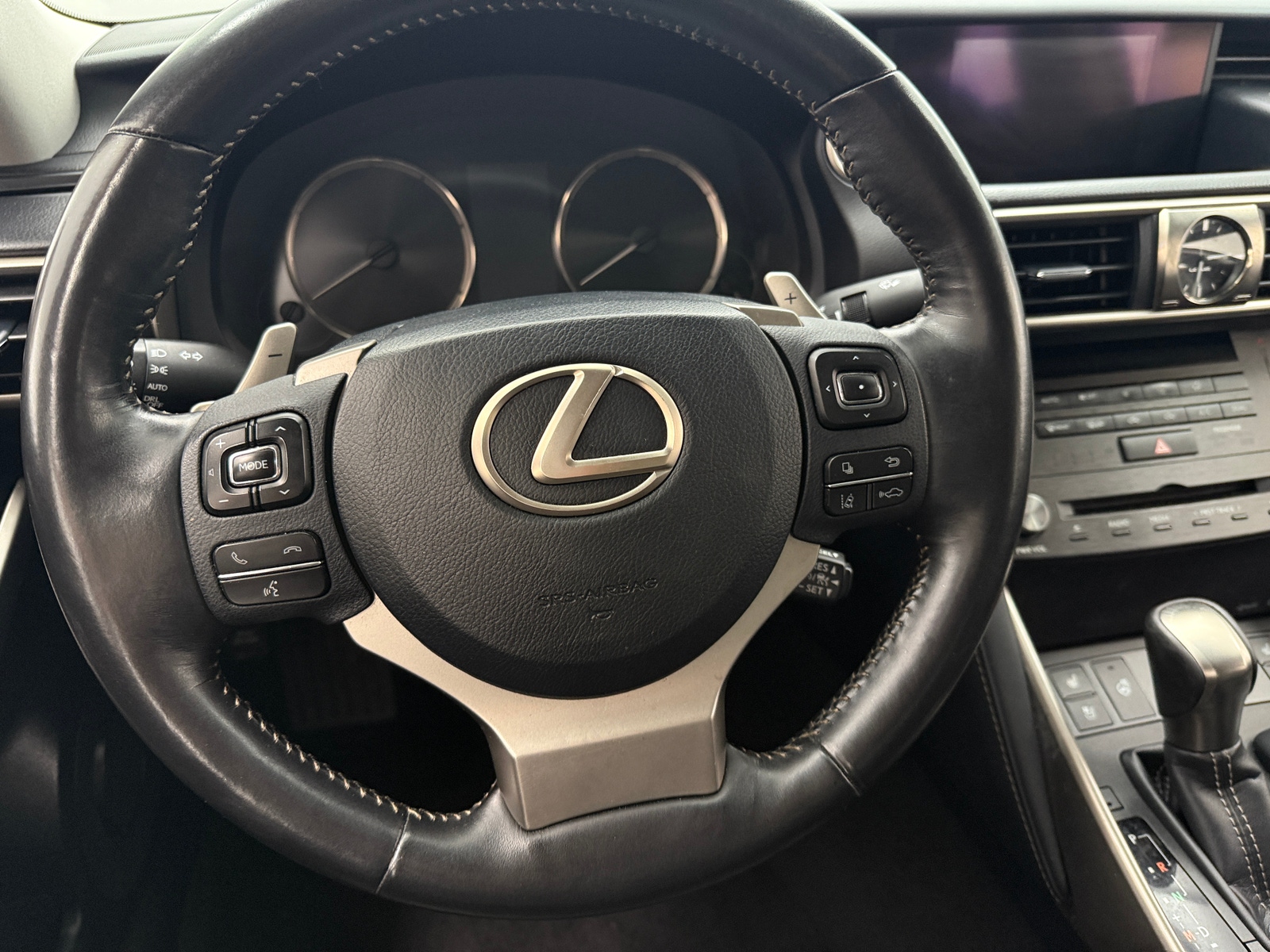 Thumbnail: 2019 Lexus IS - 4