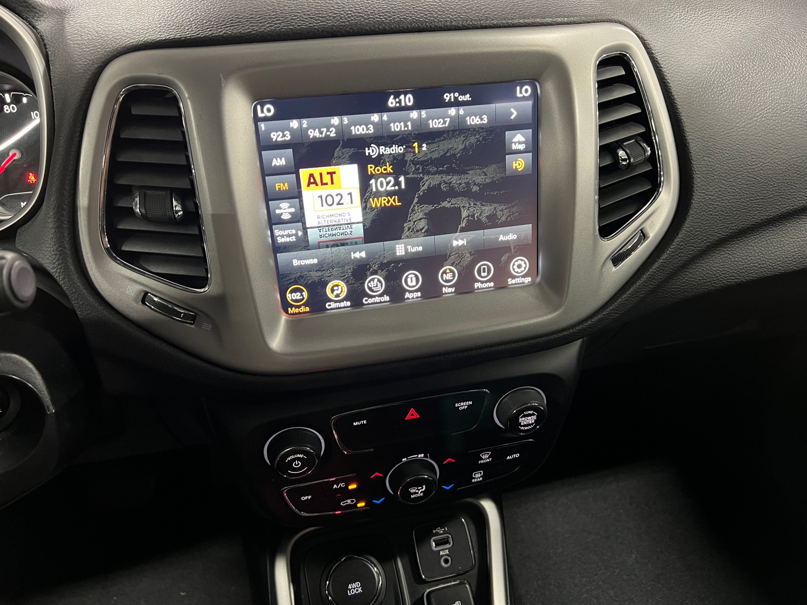 Thumbnail: 2021 Jeep Compass - 3