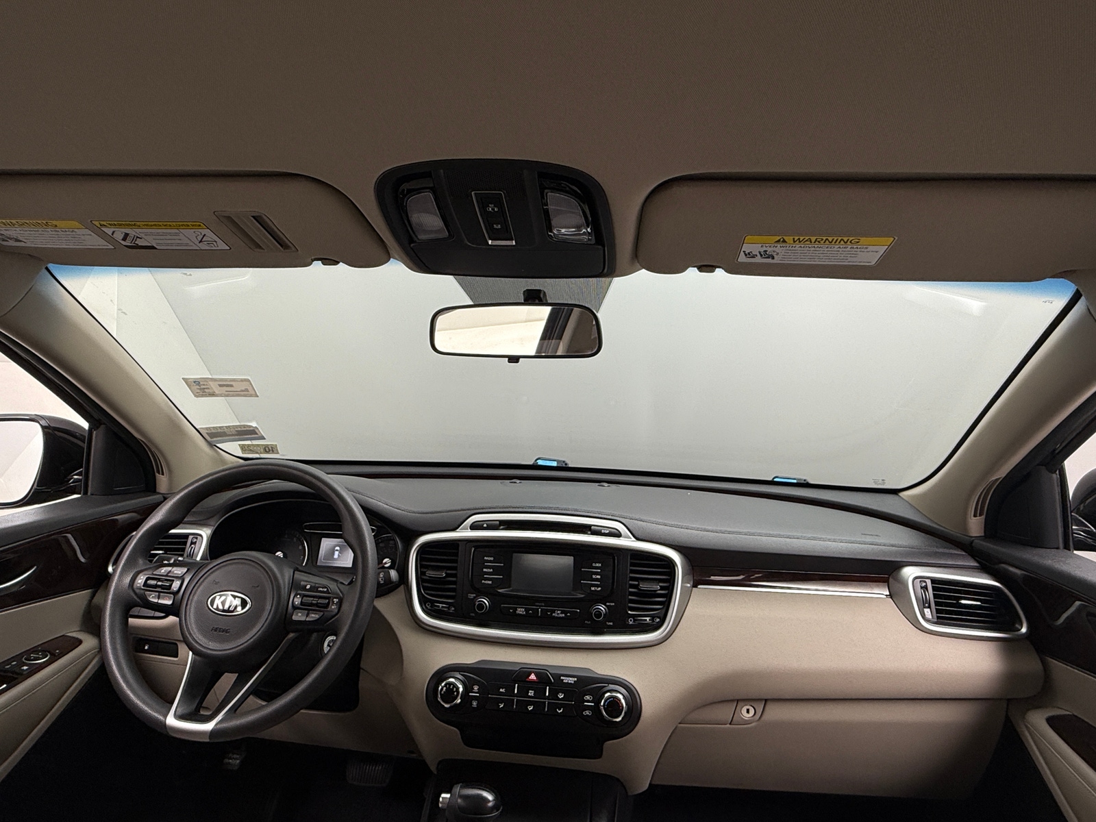 Thumbnail: 2017 Kia Sorento - 3