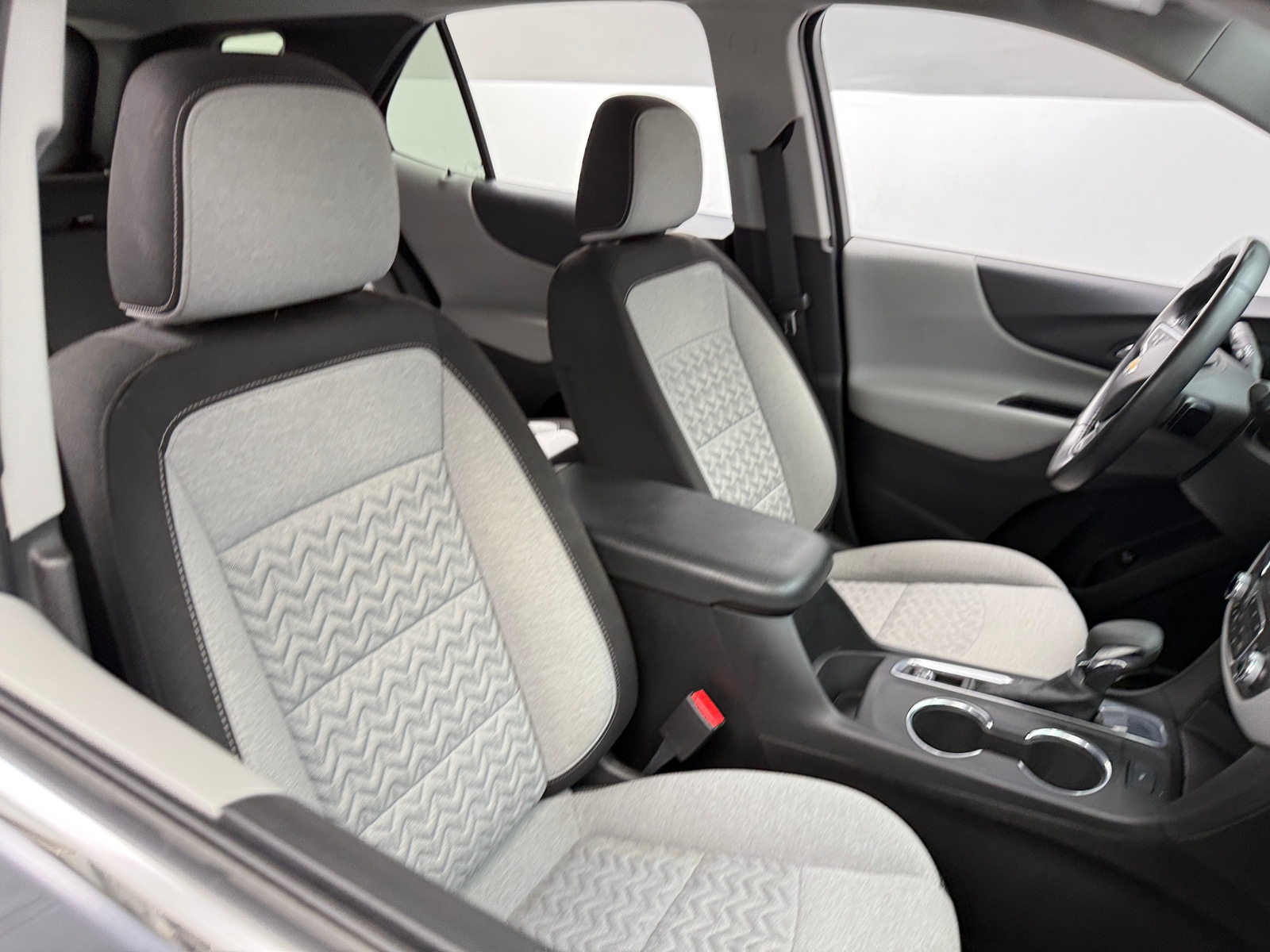 Thumbnail: 2022 Chevrolet Equinox - 2