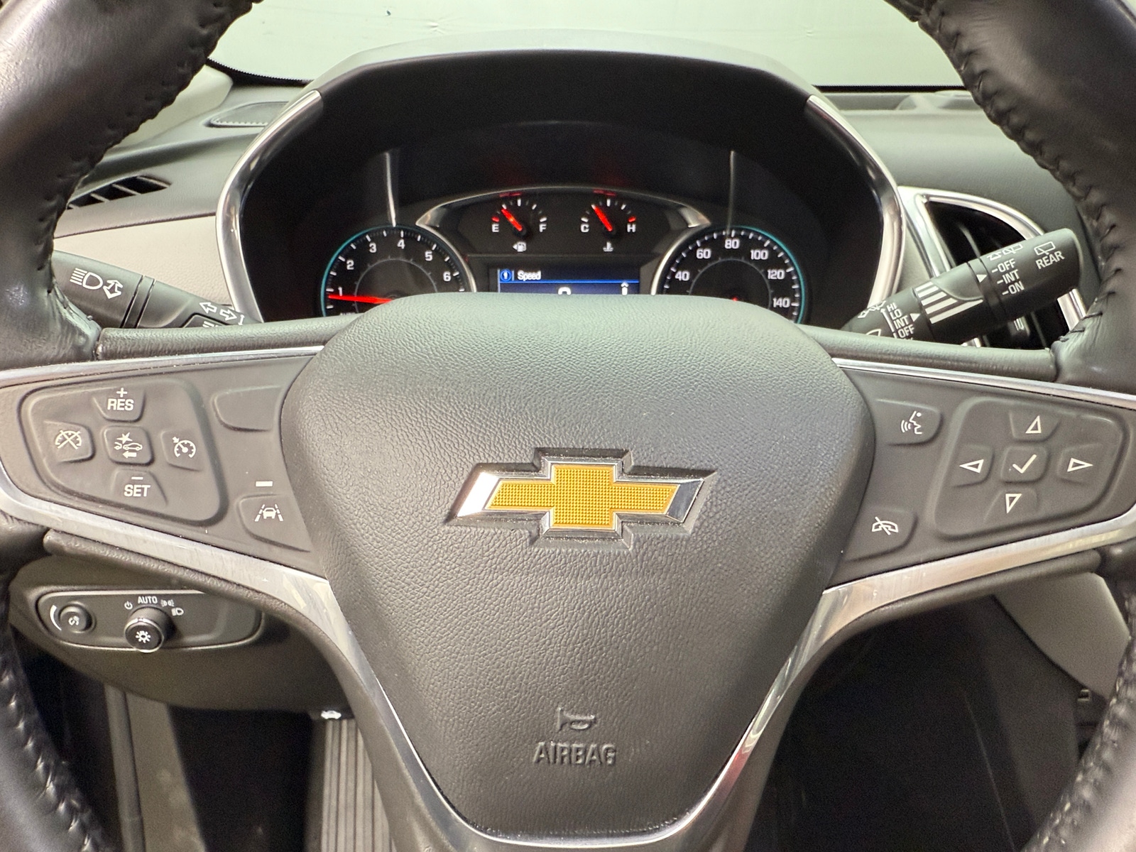 Thumbnail: 2022 Chevrolet Equinox - 5