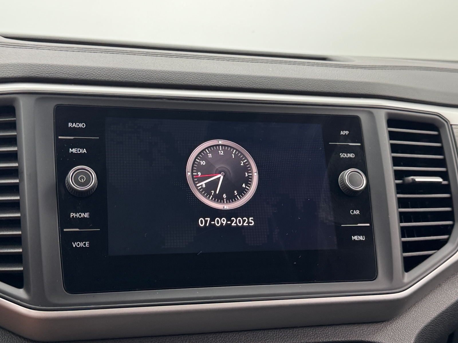 Thumbnail: 2021 Volkswagen Atlas - 3