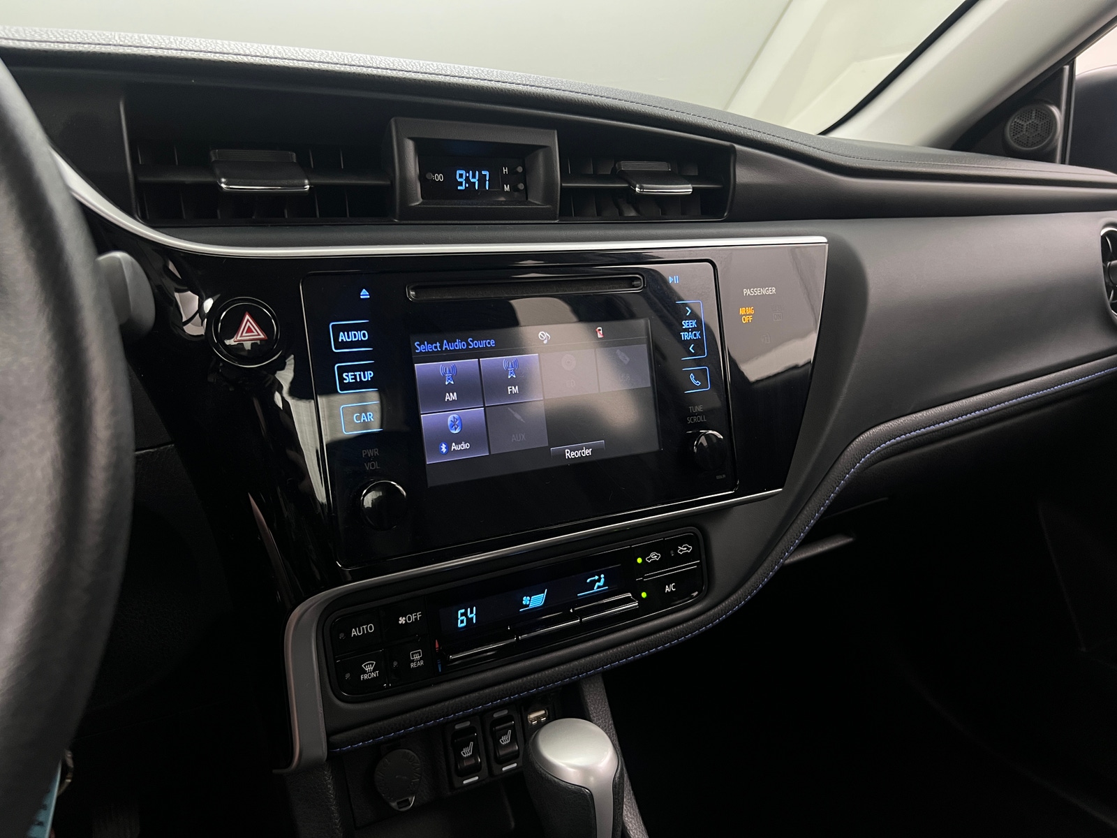 Thumbnail: 2017 Toyota Corolla - 4