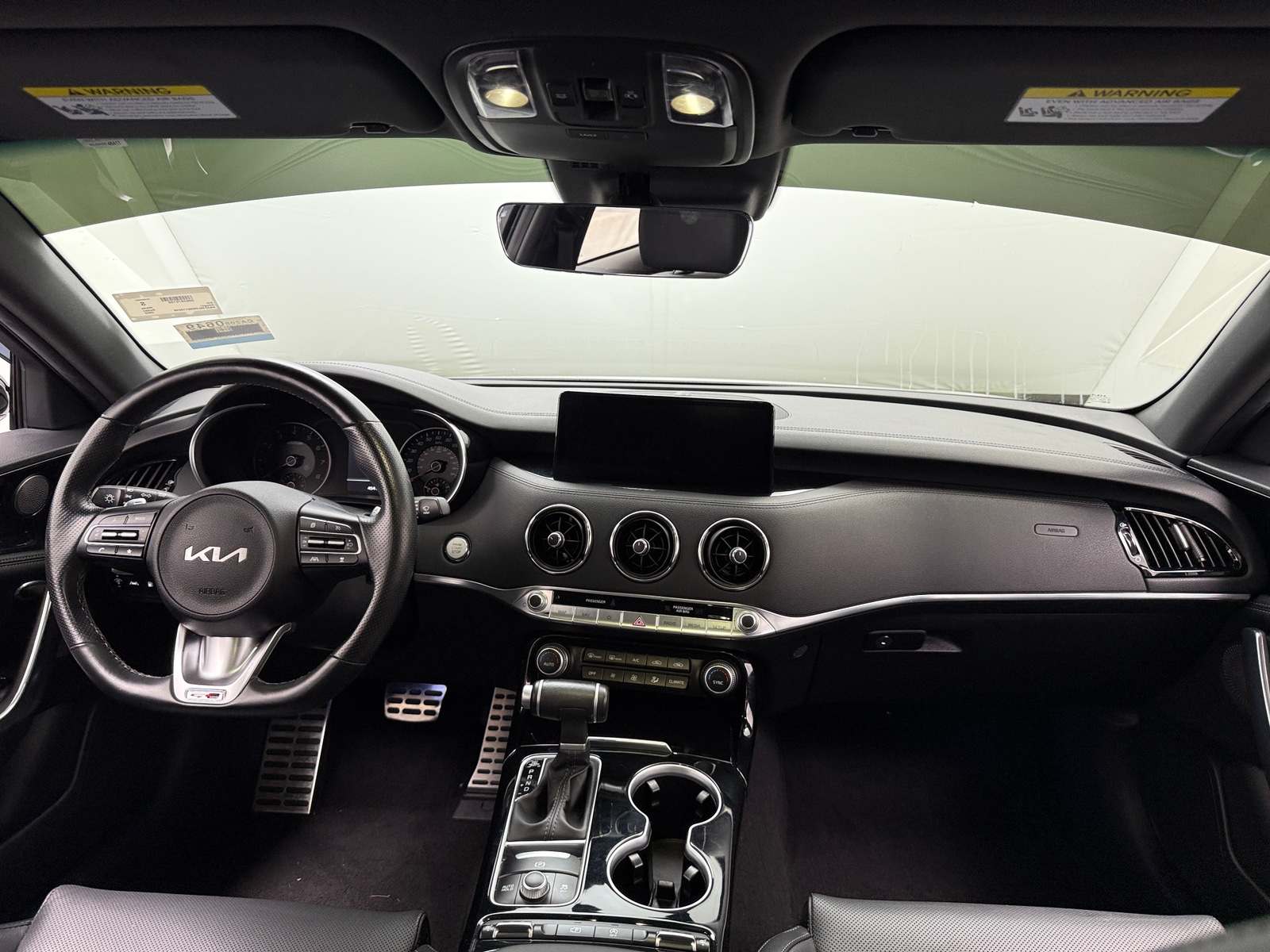 Thumbnail: 2022 Kia Stinger - 2