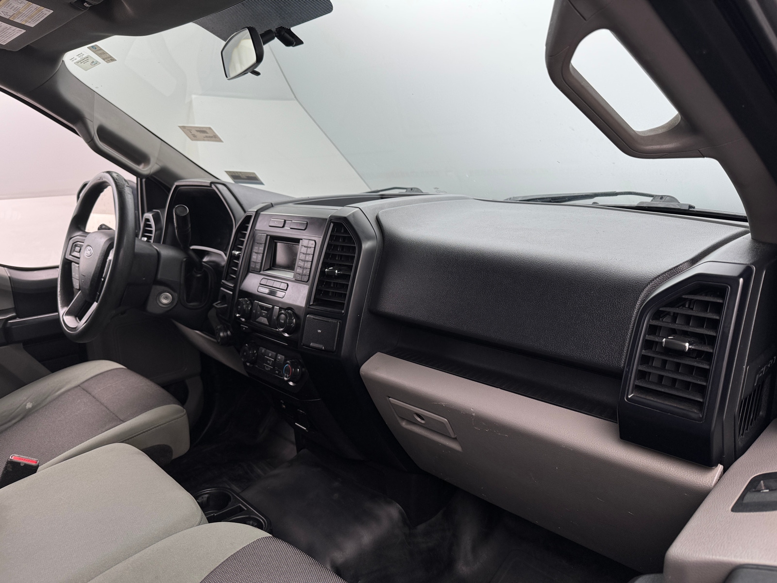 Thumbnail: 2016 Ford Econoline - 3