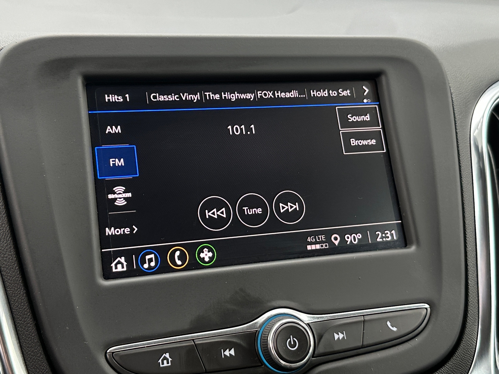 Thumbnail: 2024 Chevrolet Equinox - 4