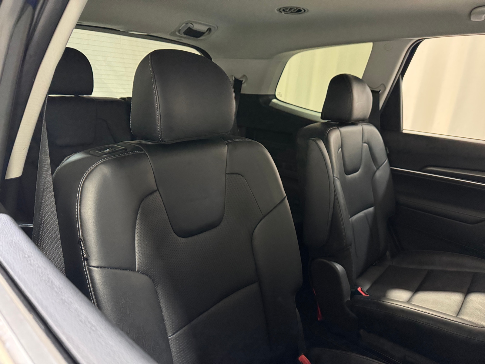 Thumbnail: 2023 Kia Telluride - 5