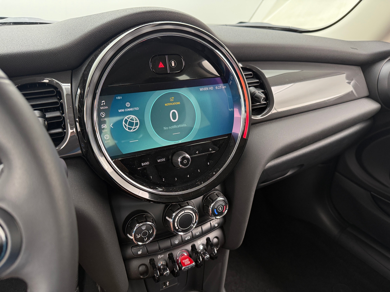 Thumbnail: 2023 MINI Cooper Hardtop - 4