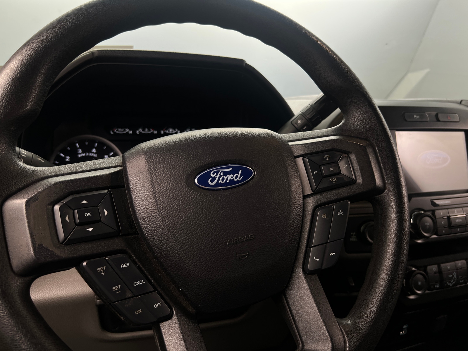 Thumbnail: 2020 Ford Econoline - 5