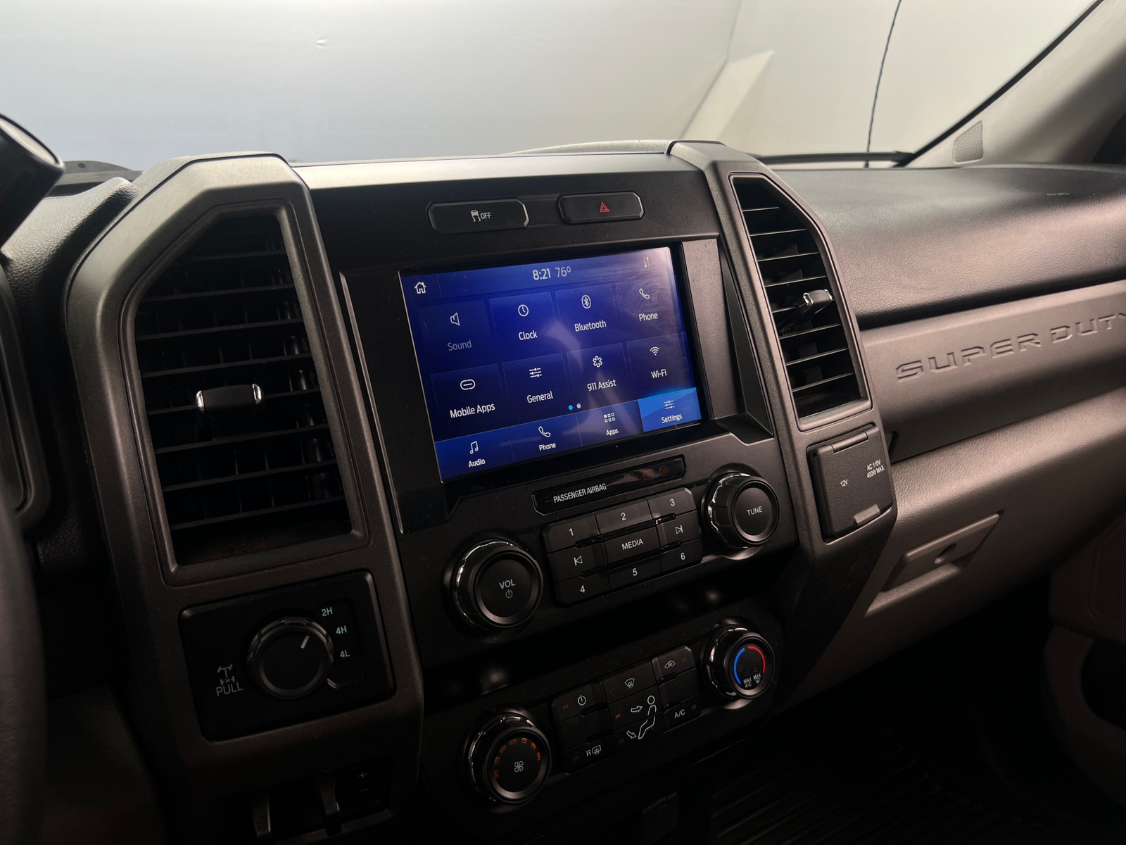 Thumbnail: 2020 Ford Econoline - 4
