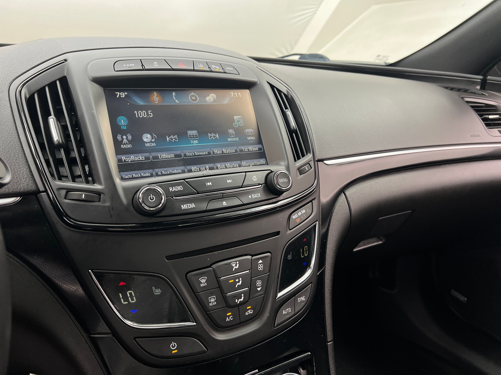 Thumbnail: 2017 Buick Regal - 3