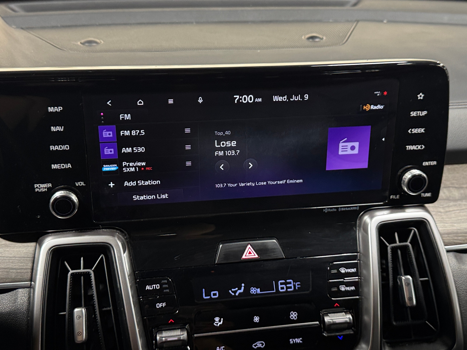 Thumbnail: 2023 Kia Sorento - 3