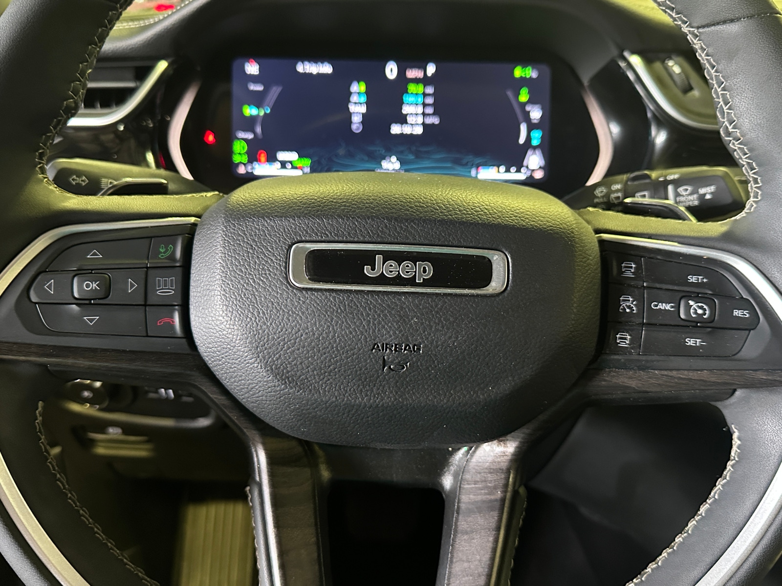 Thumbnail: 2023 Jeep Grand Cherokee - 5