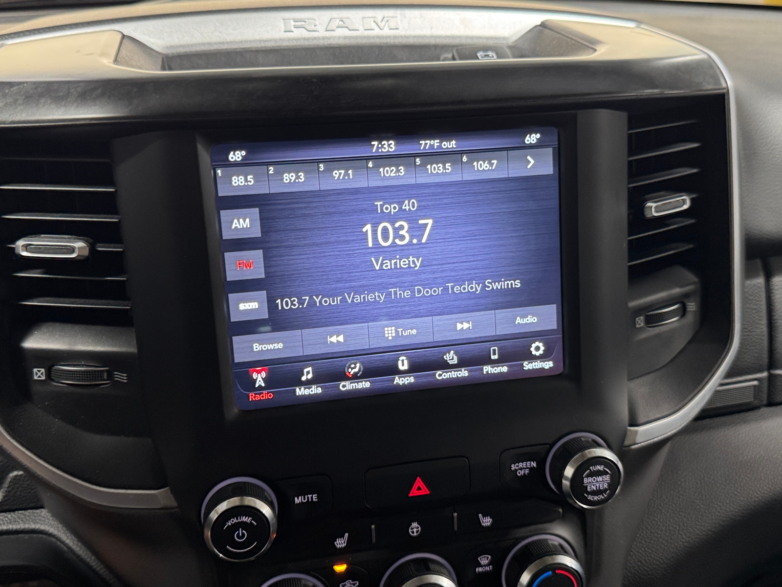 Thumbnail: 2020 RAM 1500 - 4