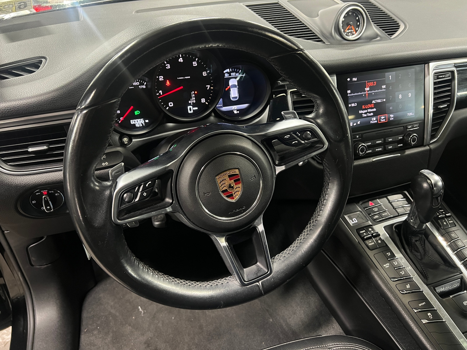 Thumbnail: 2017 Porsche Macan - 4